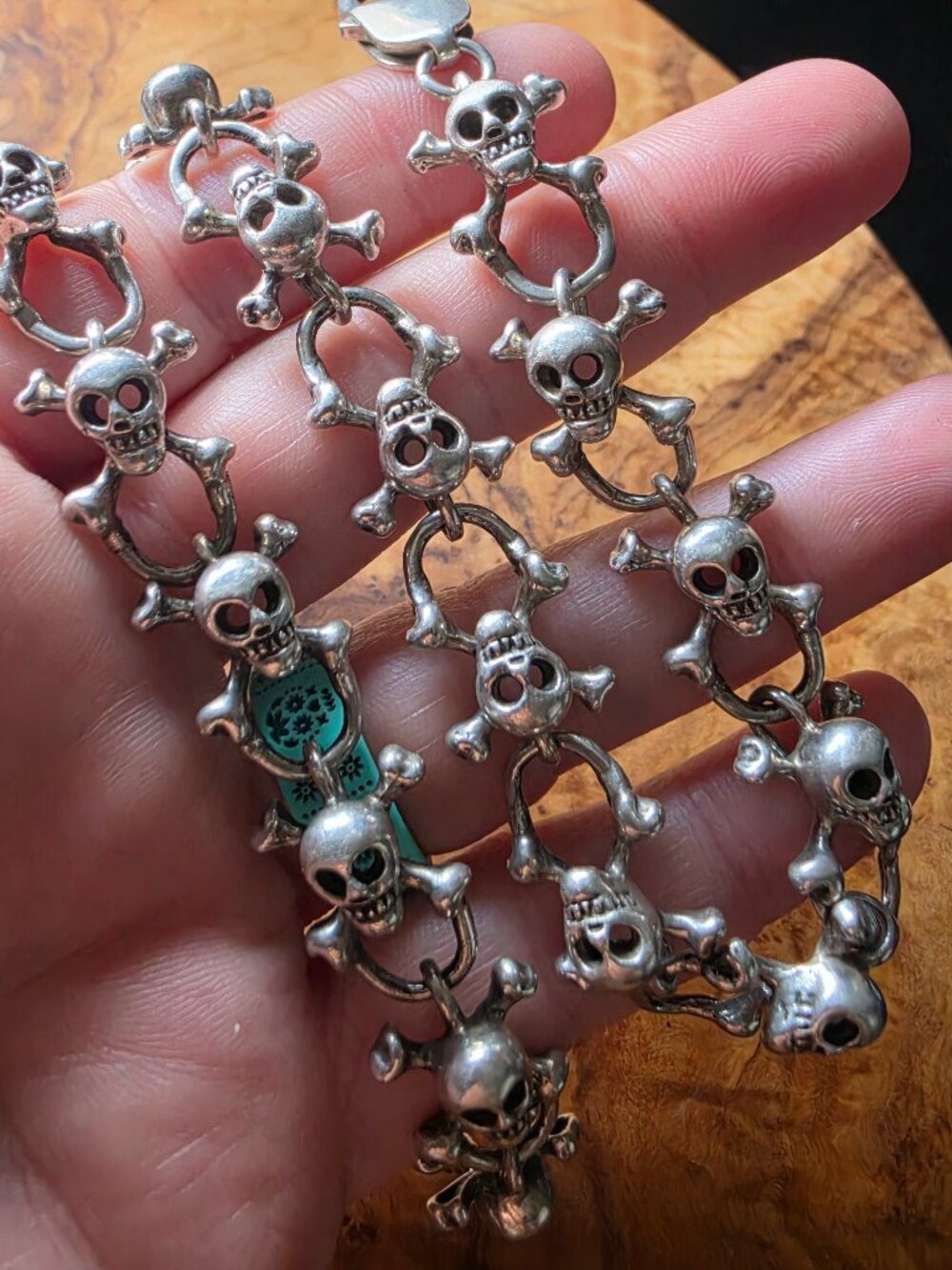 Sterling SKull & Crossbones Choker